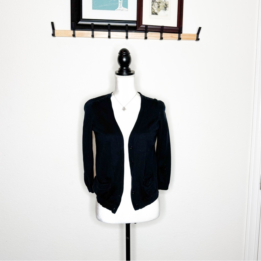 GAP Black Button Front Cardigan Sweater Women’s Size S Classic Lightweight Knit